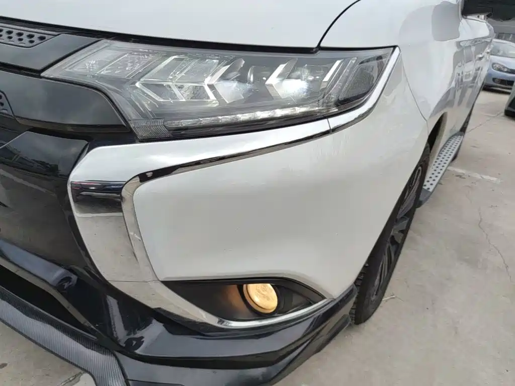 Mitsubishi Outlander 2022 2021 2.4L 4WD Yaodong Edition 5-seater