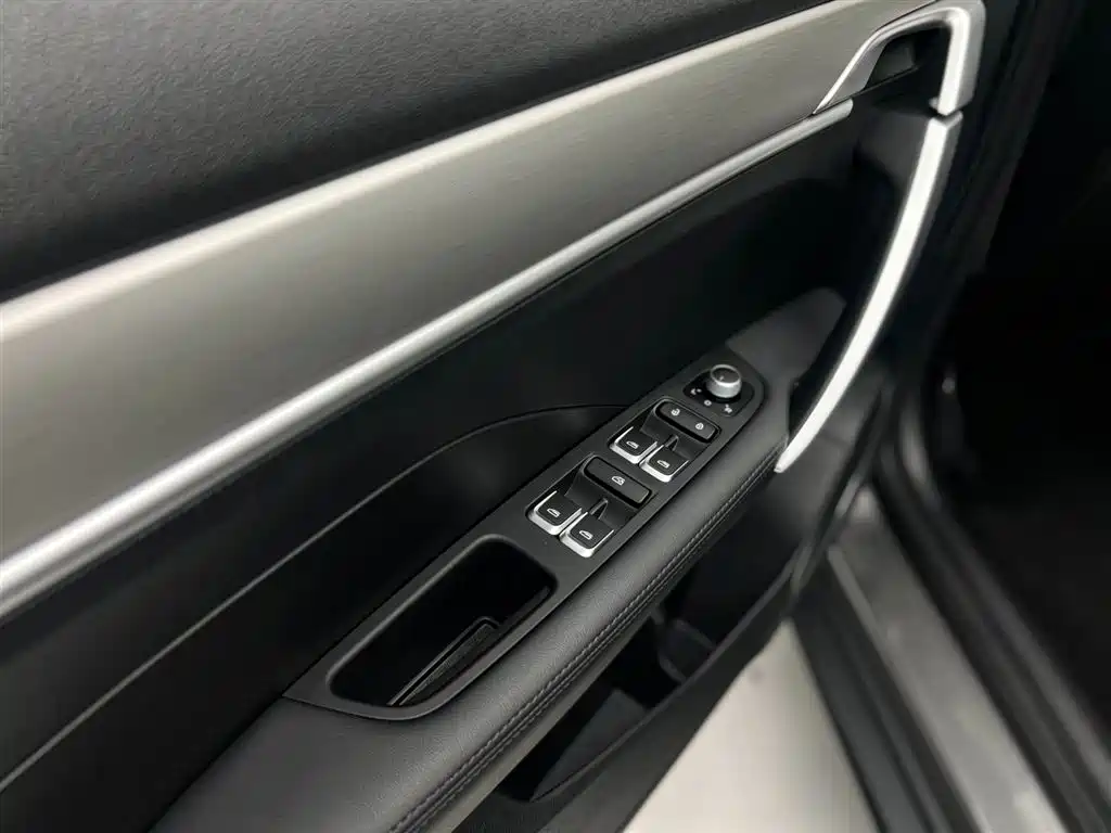 GEELY BINYUE