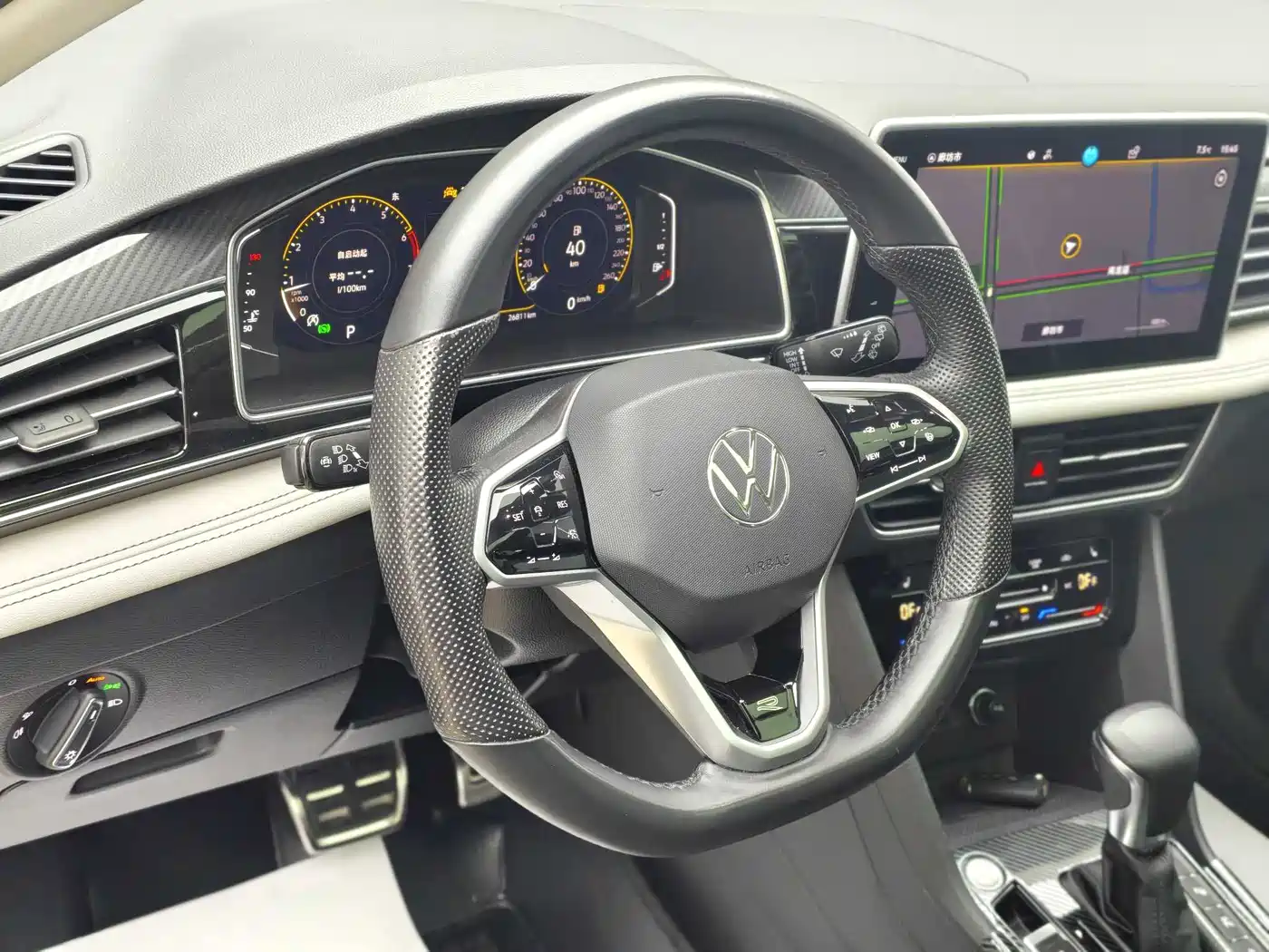 Volkswagen Tiguan L 2022 330TSI Auto 2WD R-Line Premium Edition фото 13