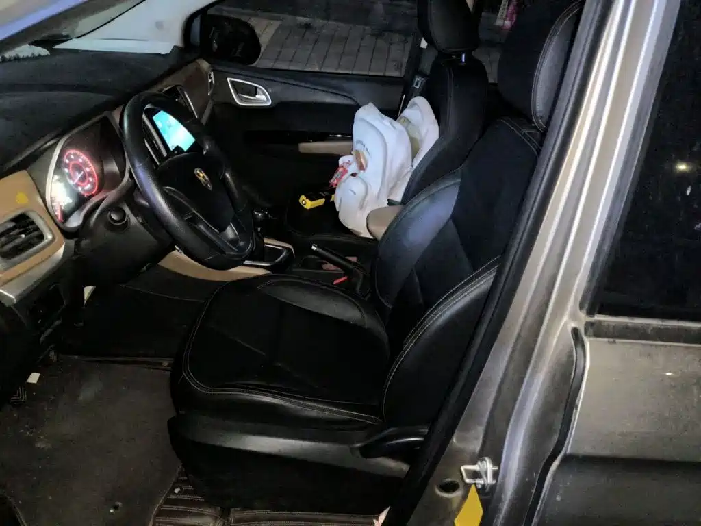 Jinbei F50 2018 2017 1.6L Manual Comfort