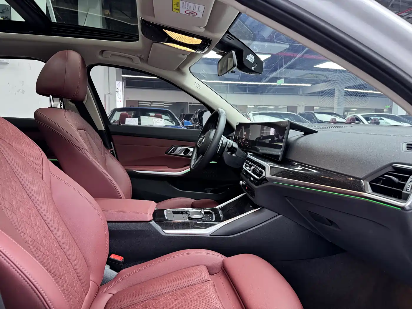 BMW 3 Series 2024 325Li M Sport Package фото 16