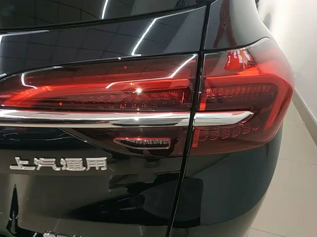 Фото 8 - Buick Envision Plus