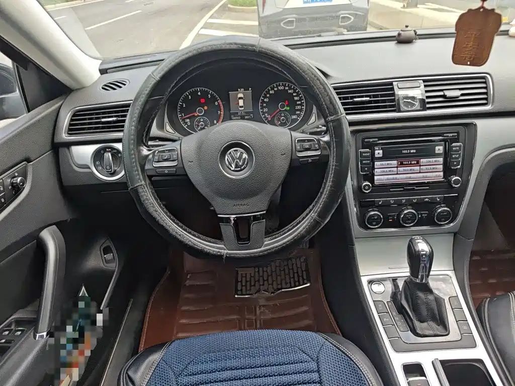 Photo 6 - Volkswagen Passat