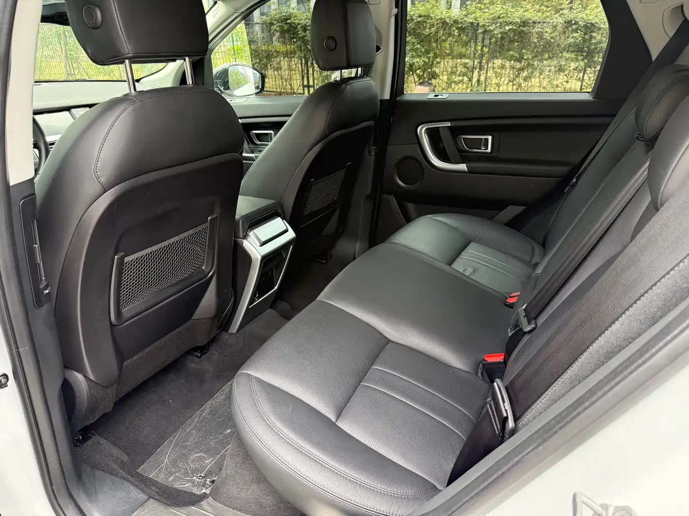 Land Rover Discovery Sport 2018 240PS SE Edition фото 20