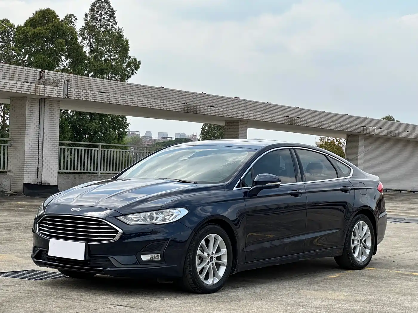 FORD MONDEO