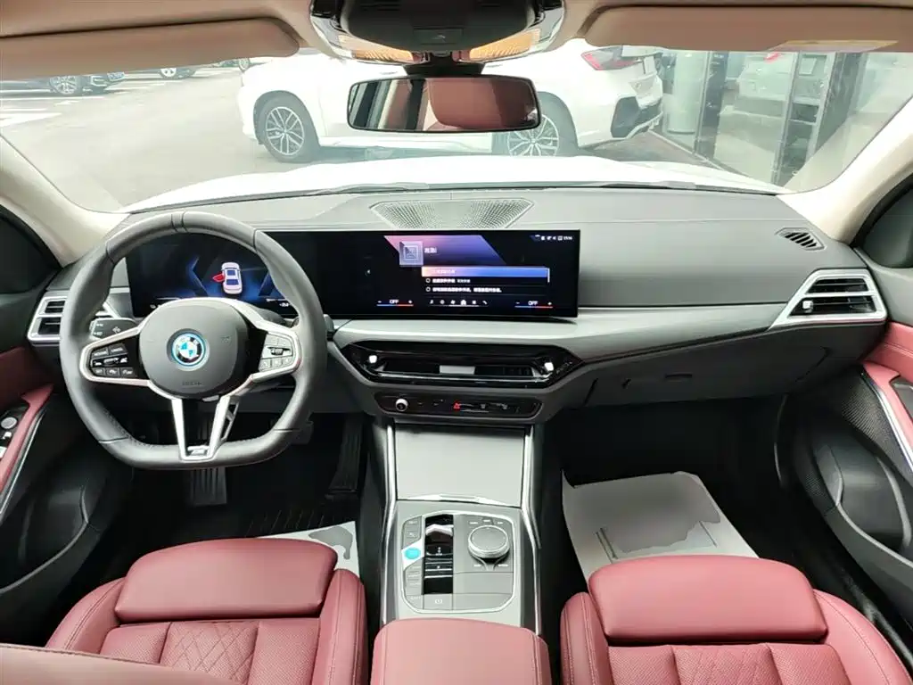 BMW i3 2025 eDrive 35 L фото 10