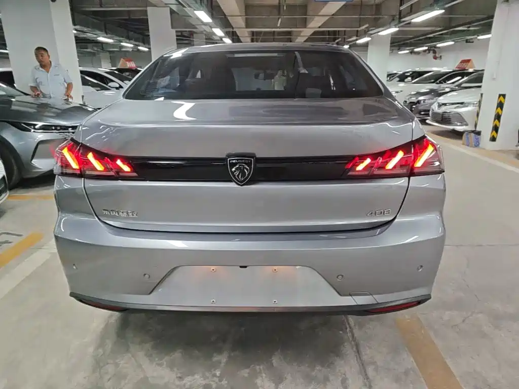 Peugeot 408 2025 2022 1.6T Light Chaser Edition