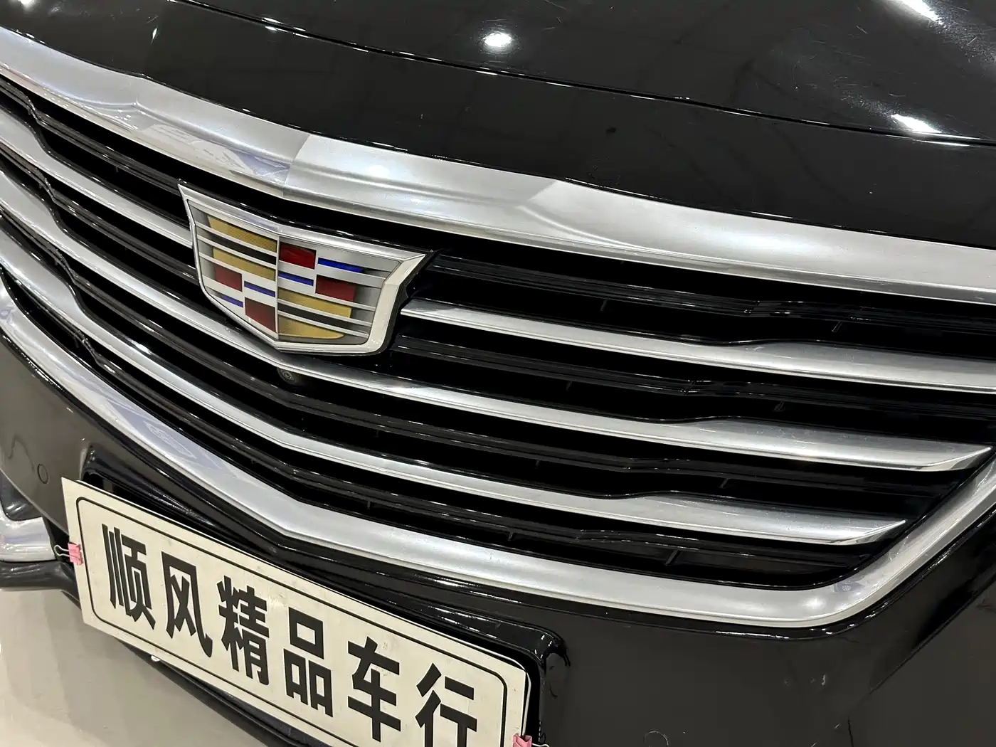 Cadillac CT6 2016 28T Leading фото 30