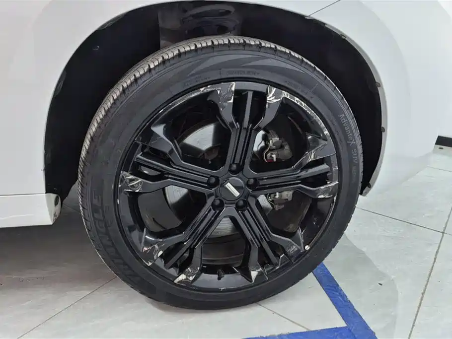 WEI PAI WEI BRAND VV7