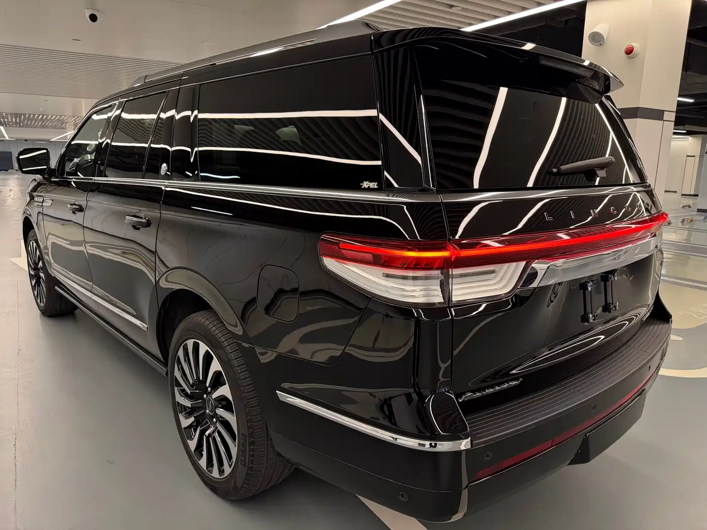 LINCOLN NAVIGATOR