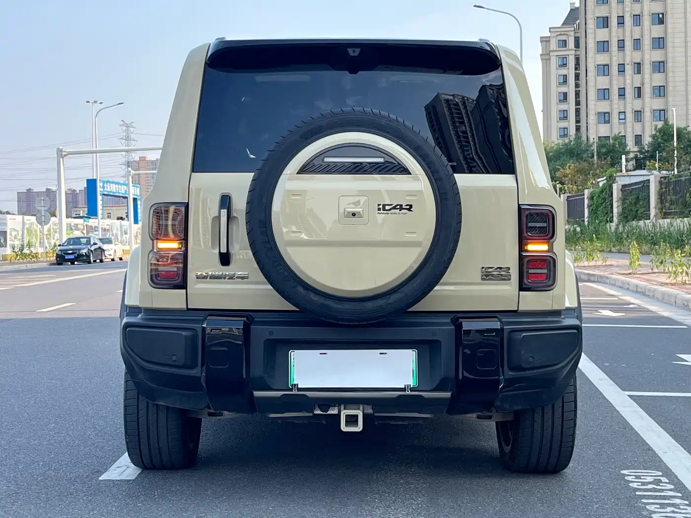 iCAR V27 2026 2026 200KM AWD Falcon 500