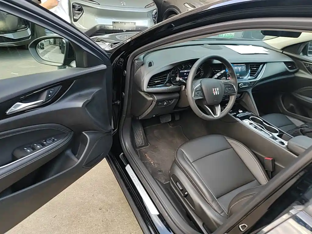 Buick Regal 2025 2024 25T Ultra Comfort Edition