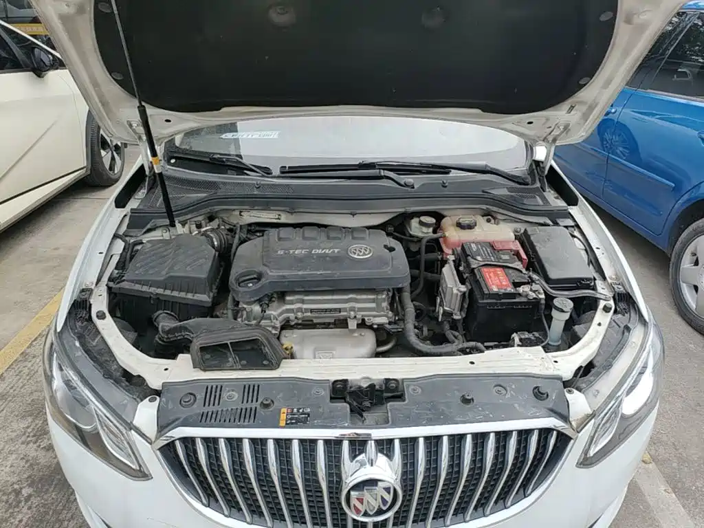 Фото 20 - Buick Excelle