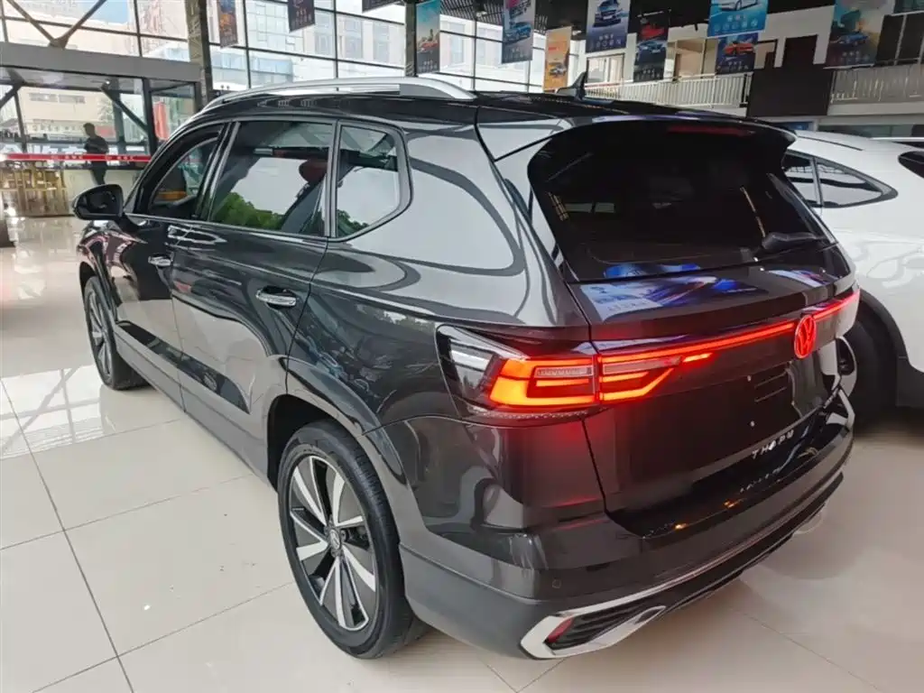 Volkswagen Tharu 2023 300TSI 2WD Bright Moon Edition фото 5