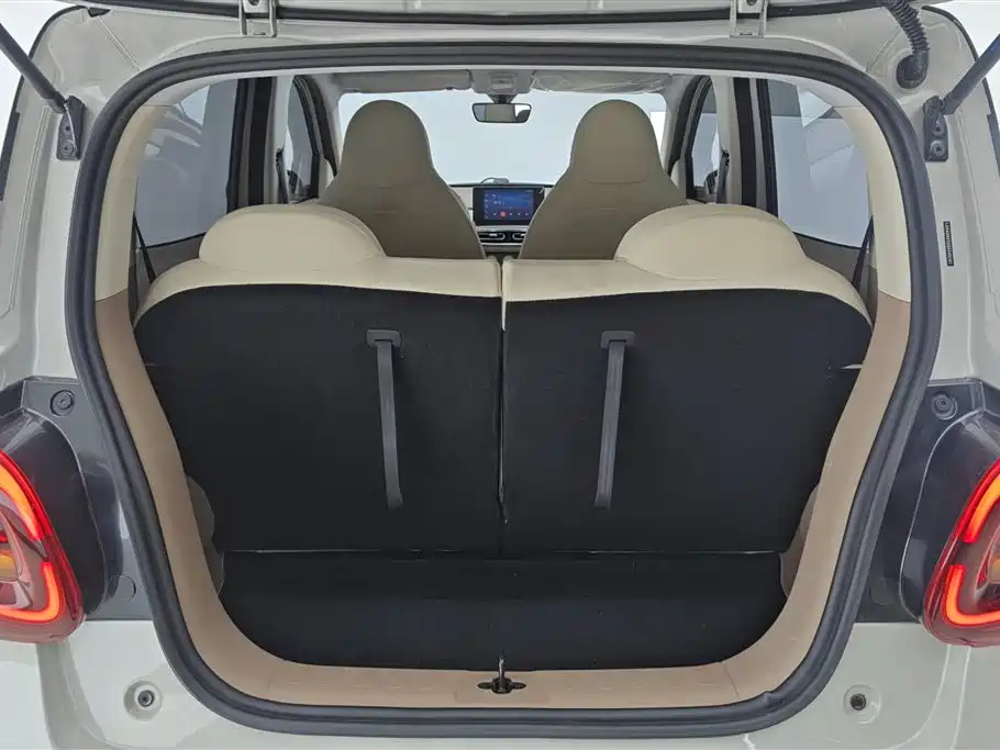 WULING AUTOMOBILE HONGGUANG MINIEV