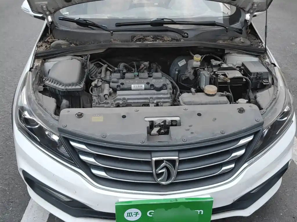 Baojun 310W 2017 2017 1.5L Manual Fashion China VI