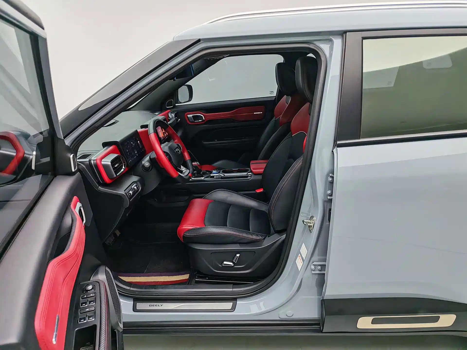 Фото 8 - Geely ICON