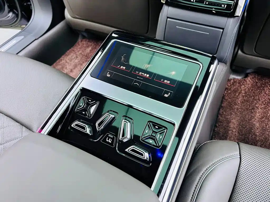 Audi A8 2025 2025 A8L 50 TFSI quattro Exclusive Selection