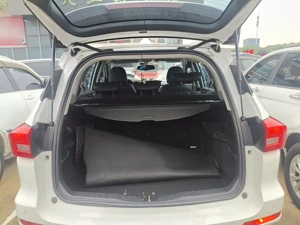 Фото 19 - Haval M6
