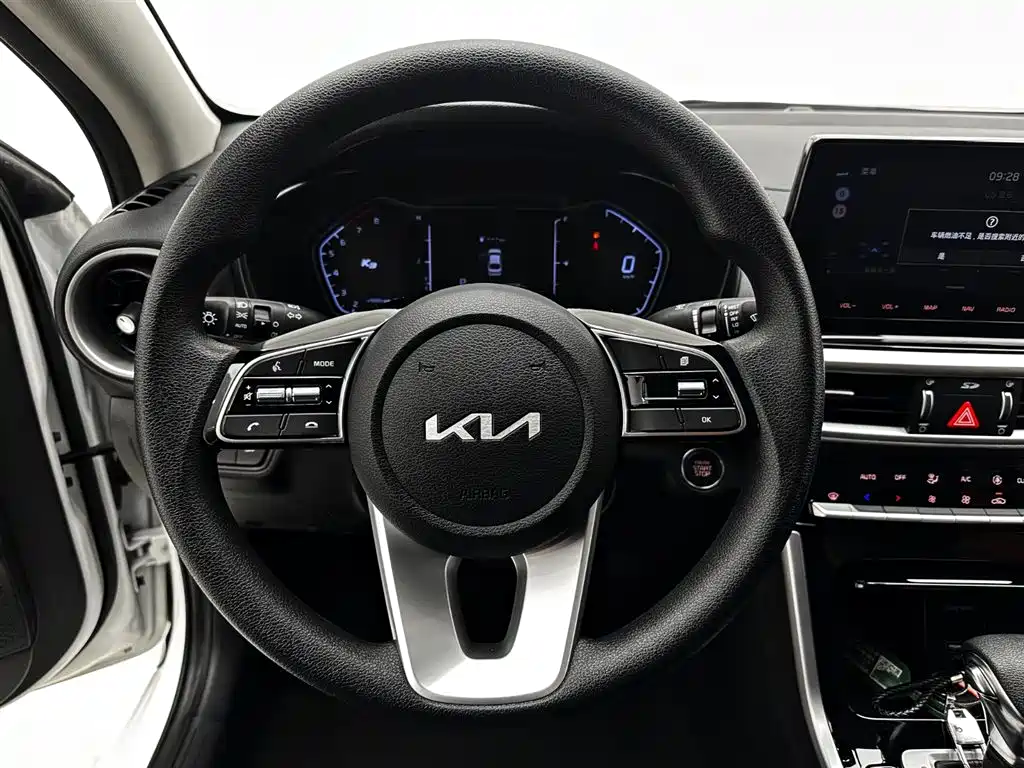 Kia K3 2023 2021 1.5L CVT Fashion Edition