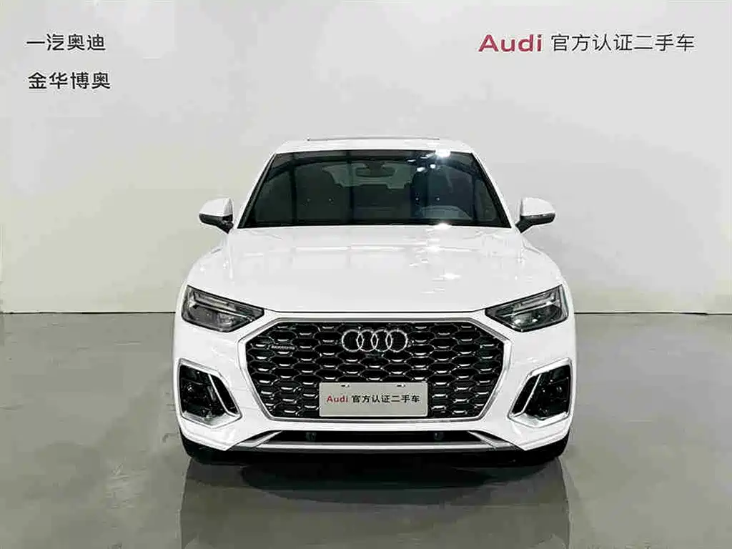 Audi Q5L Sportback 2021 40 TFSI Fashion фото 2