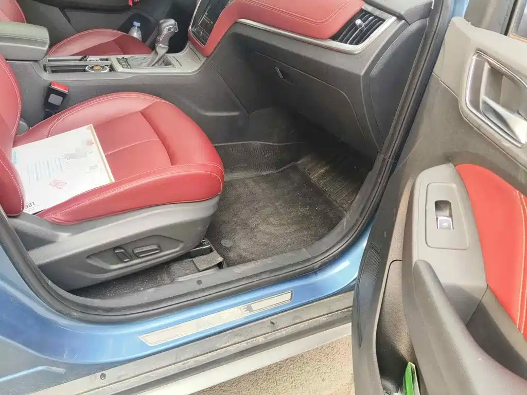 Roewe RX5 2016 2016 30T 4WD Automatic Internet Premium Edition
