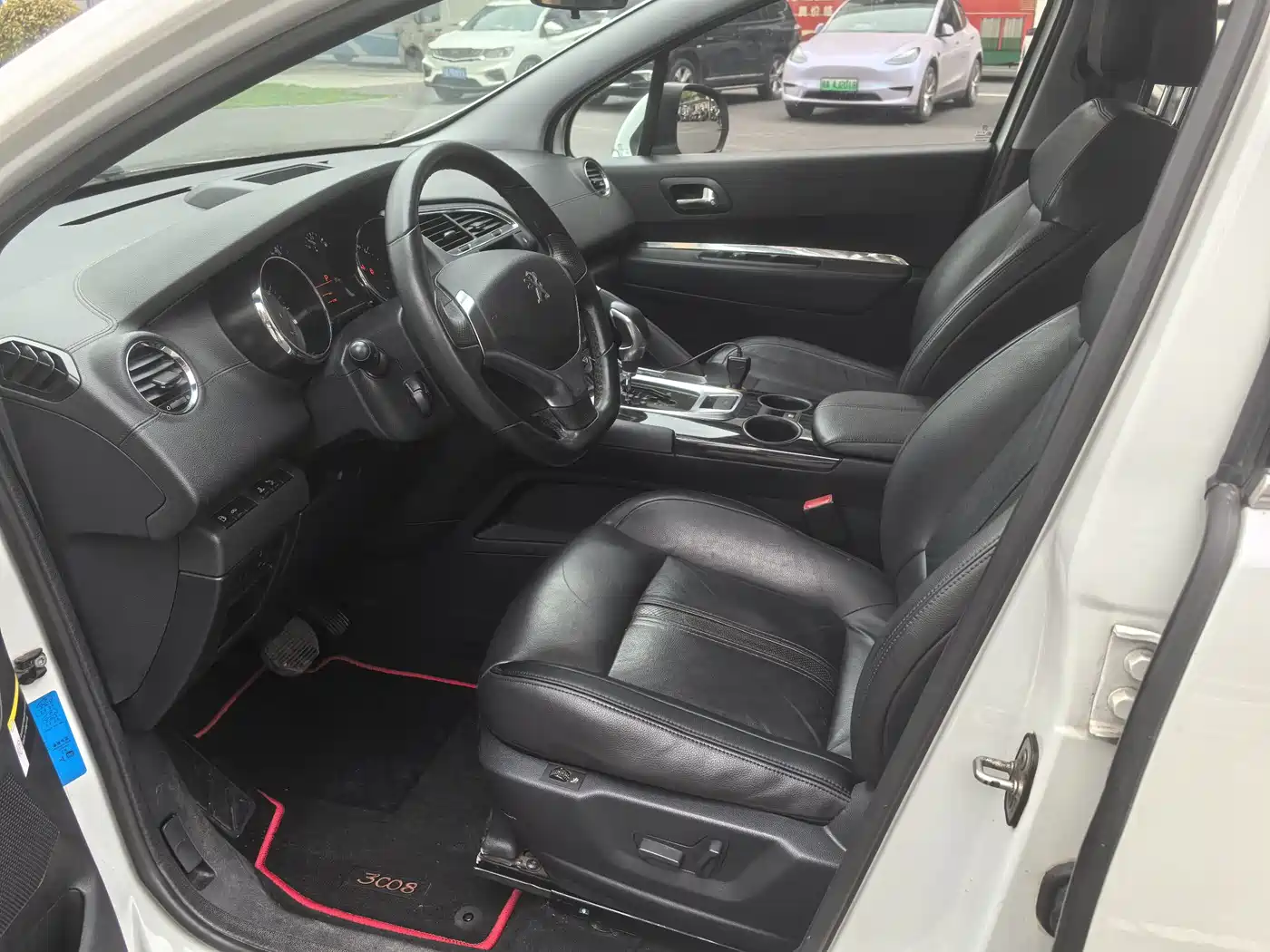 Peugeot 3008 2015 2.0L Automatic Trend Edition фото 9