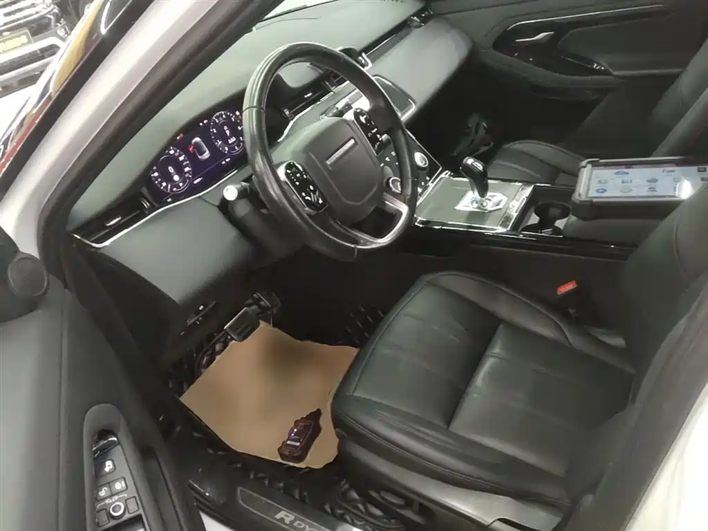 Land Rover Range Rover Evoque 2020 249PS R-DYNAMIC S Sport Edition фото 14