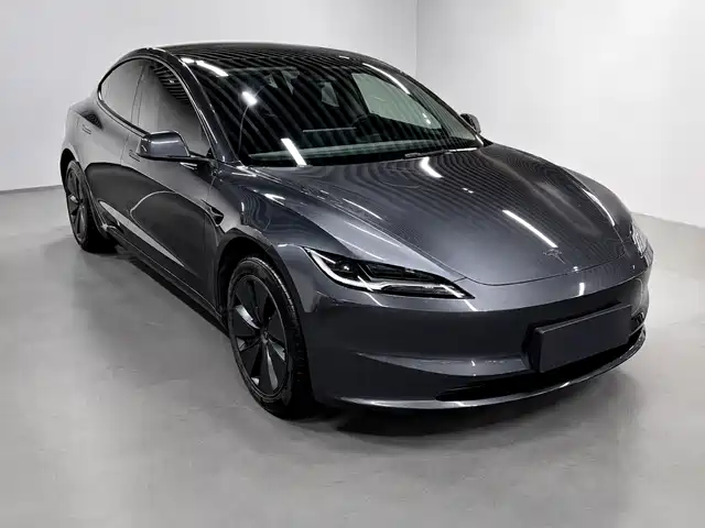 Tesla Model 3, фото 3