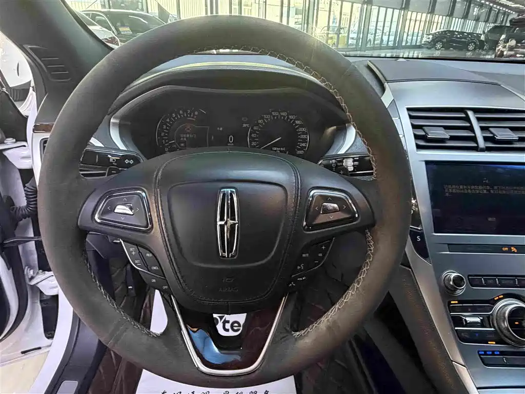 Lincoln MKZ 2019 2019 2.0T Zunya Edition China VI