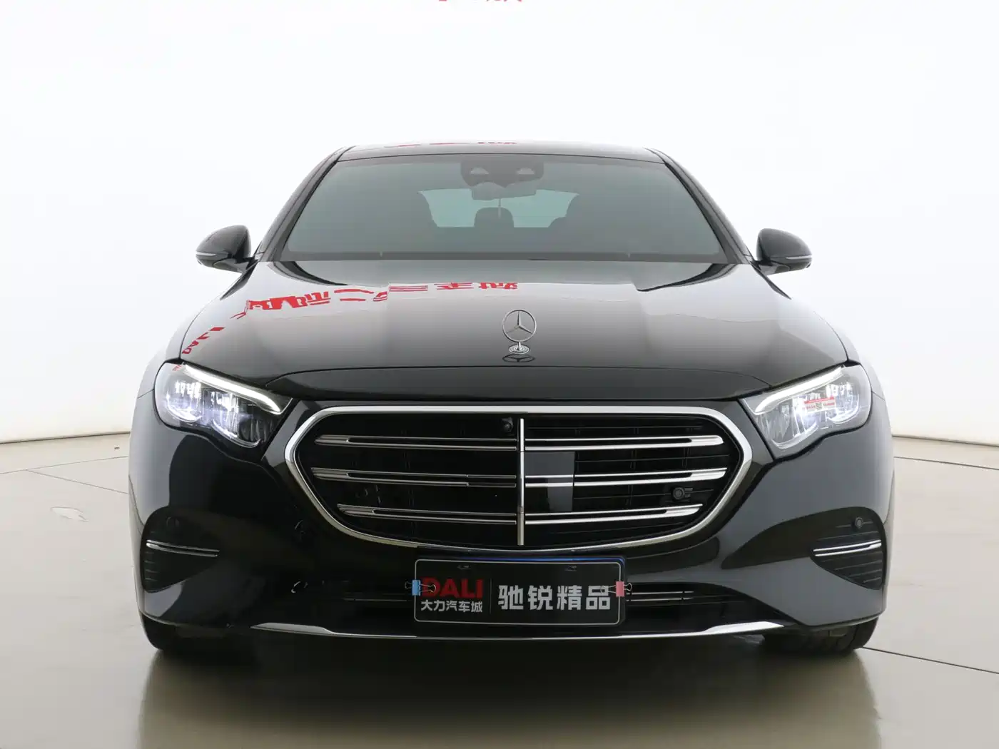 Mercedes-Benz E-Class 2024 Model E 300 L Luxury фото 2