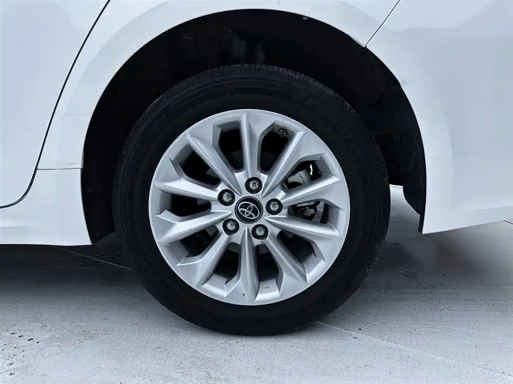 Toyota Corolla 2021 1.2T S-CVT Elite PLUS Edition фото 24