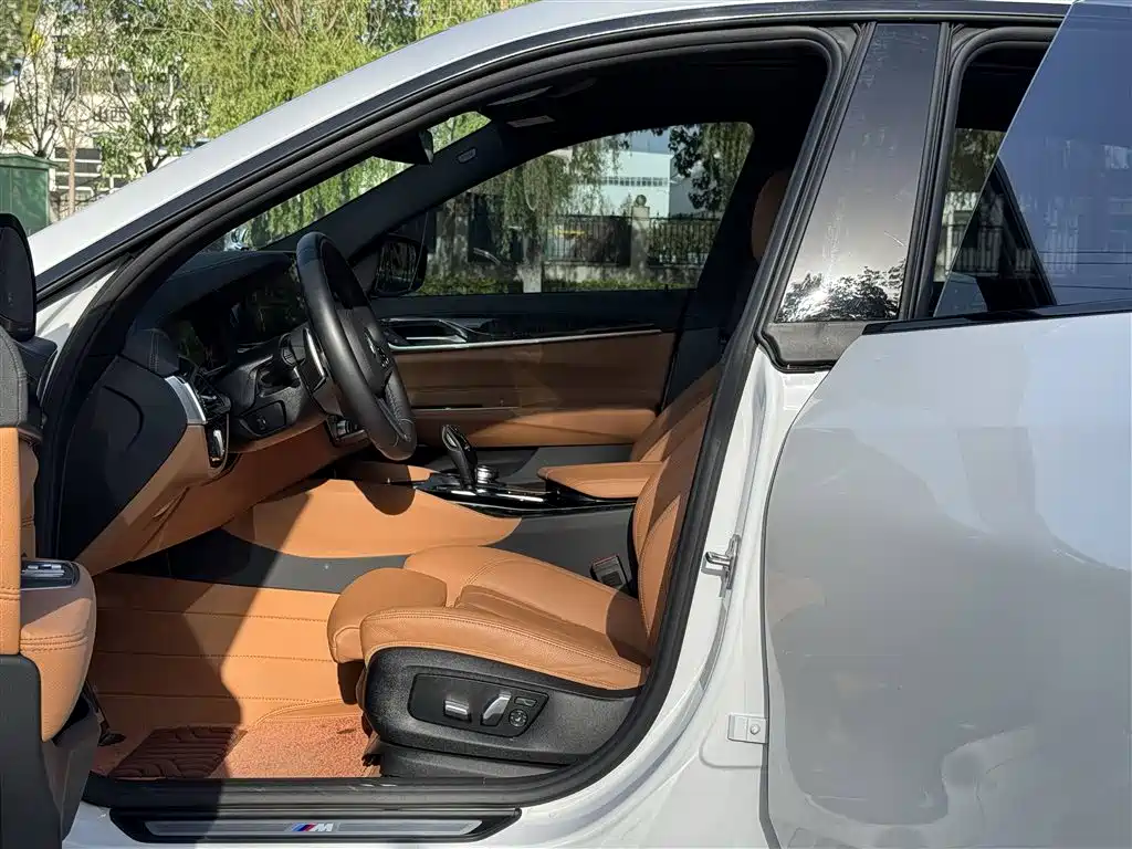 BMW 6 SERIES GT