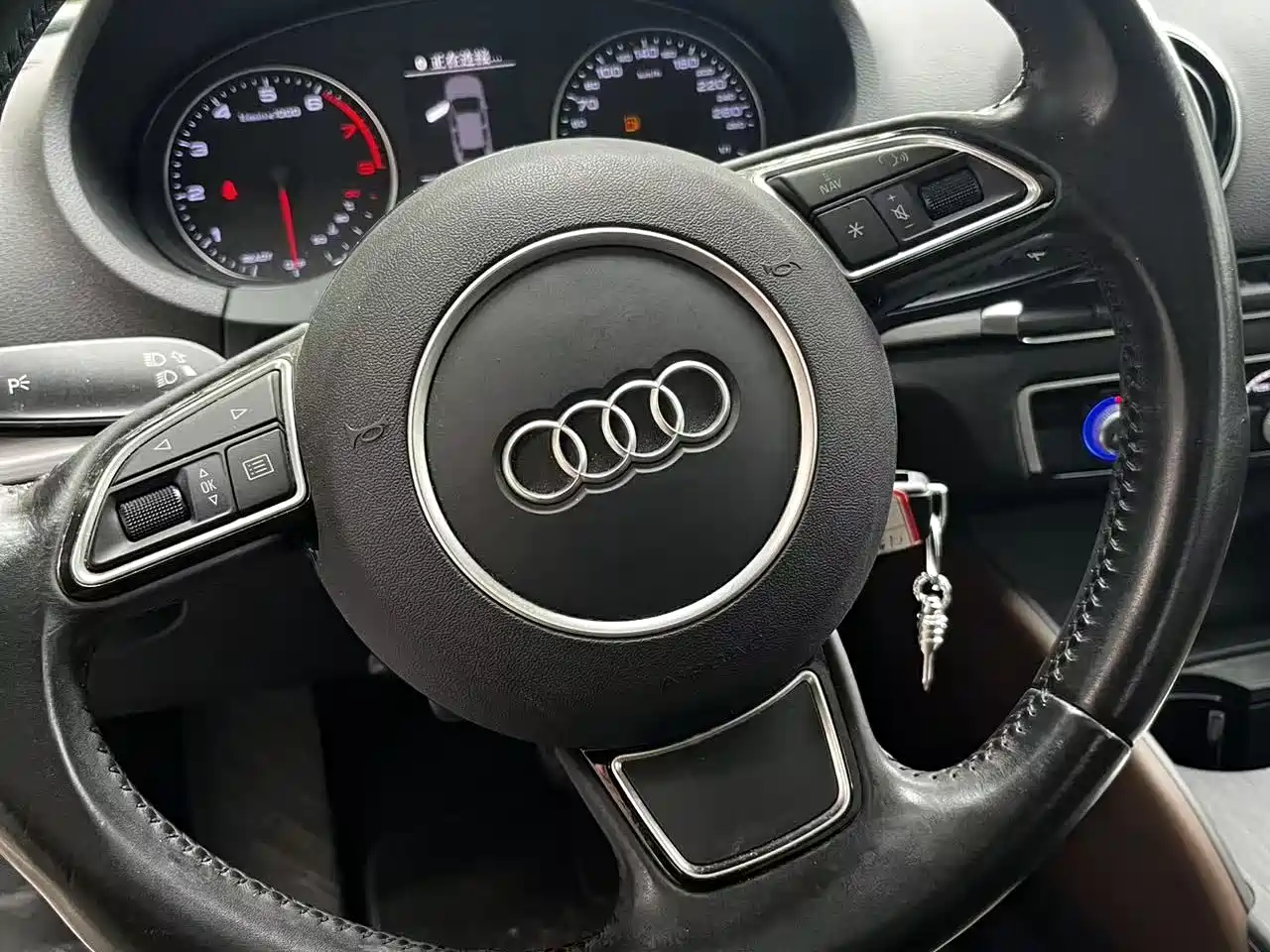Audi A3 2016 Limousine 35 TFSI Leadership фото 7