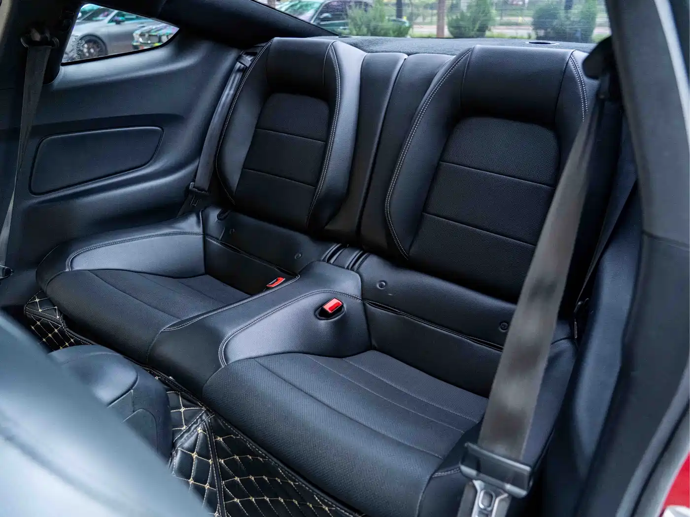 Ford Mustang 2018 Model 2.3L EcoBoost фото 18