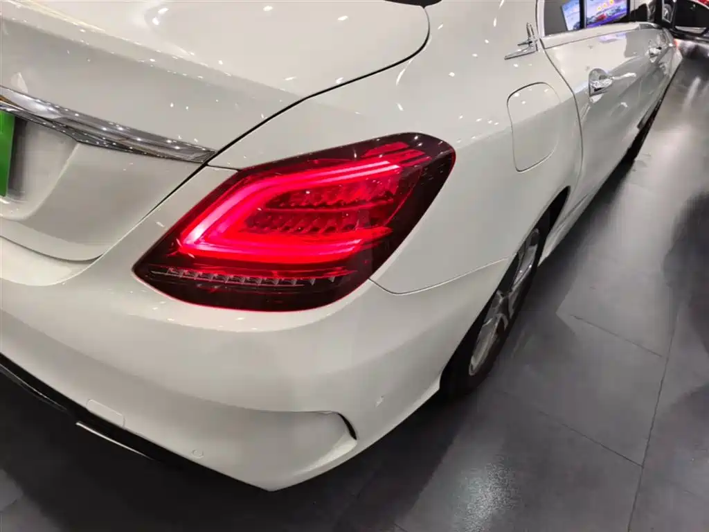 Mercedes-Benz C-Class 2020 C 260 L Sport фото 8