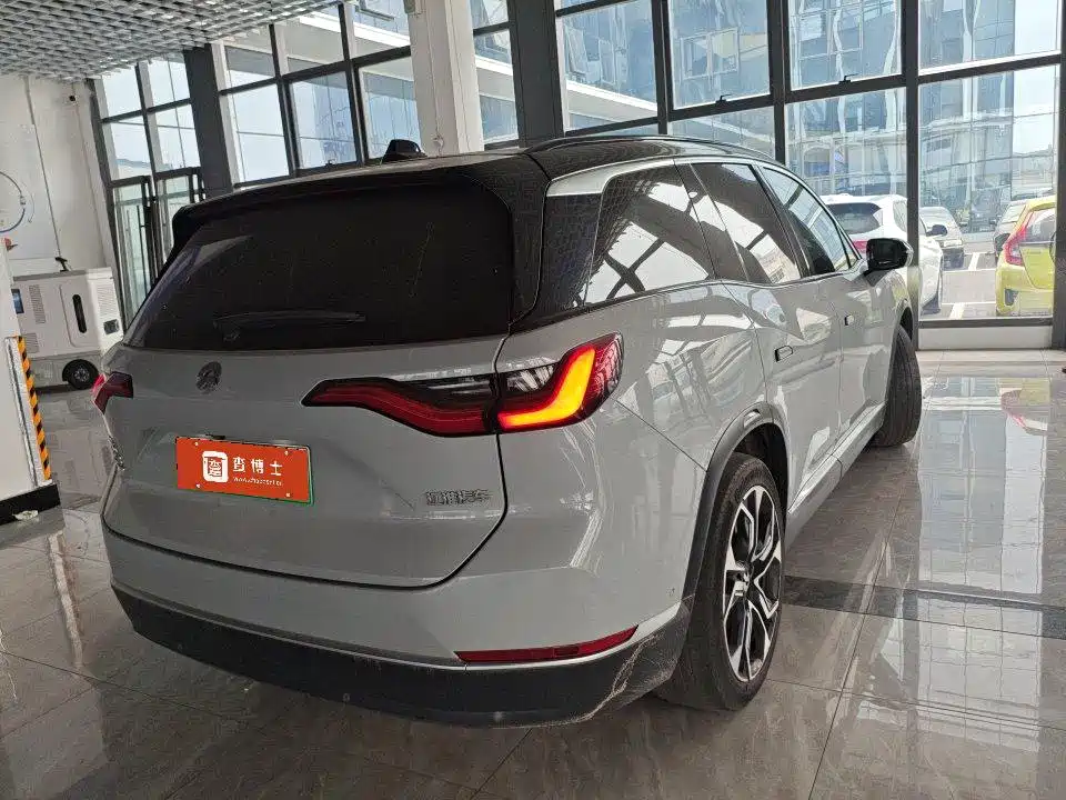 NIO ES8 2021 2020 Model 580KM Signature Edition 6-Seater