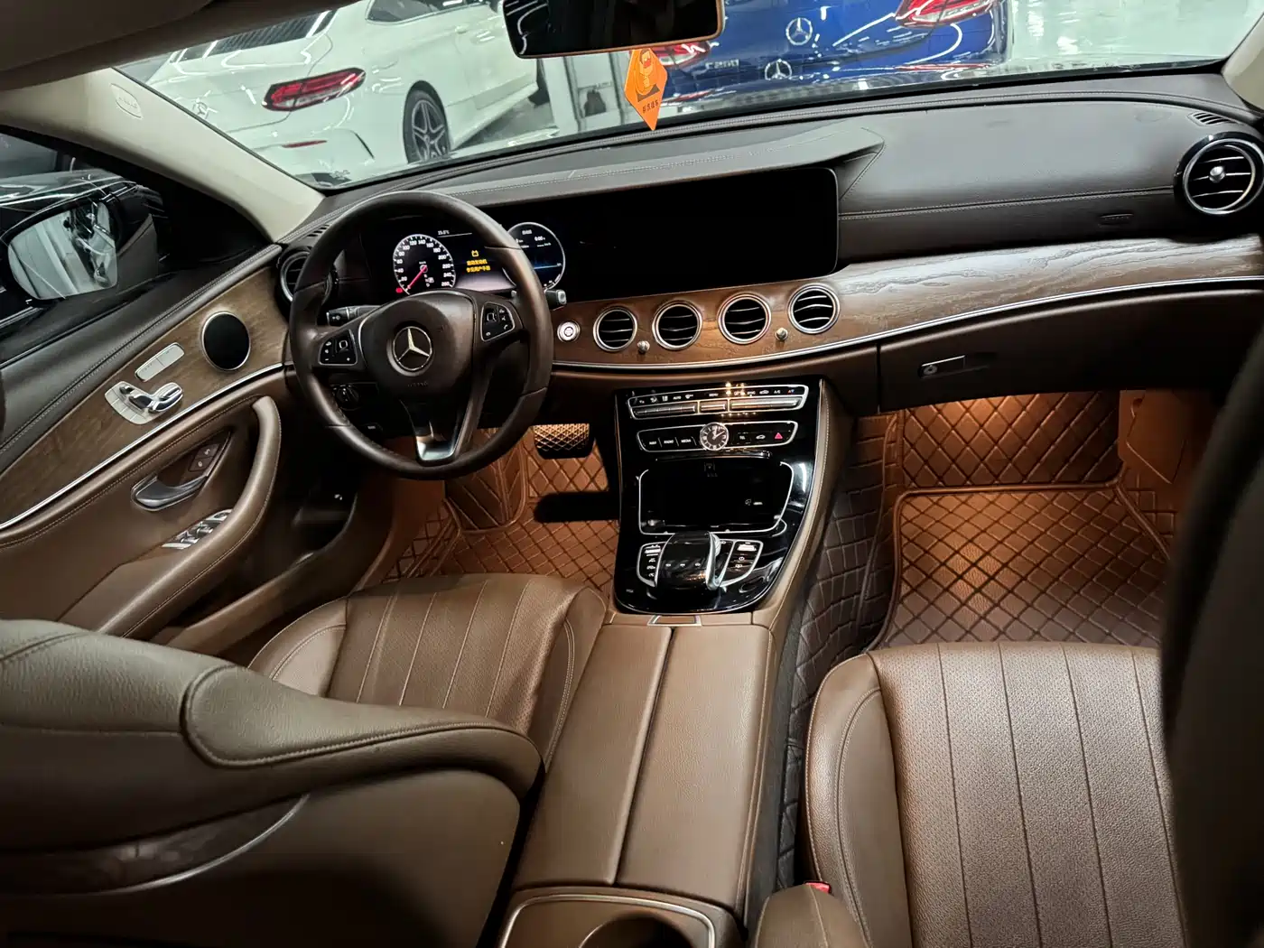 Mercedes-Benz E-Class 2016 E 300 L Sport Fashion Type фото 9