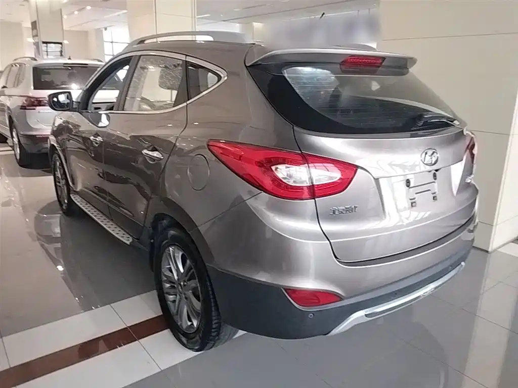 Hyundai Beijing Hyundai ix35 2013 2.0L Auto 2WD Smart GLS China IV фото 5