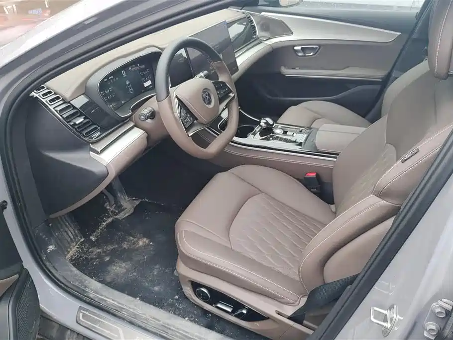 BYD Han 2025 DM-i Smart Driving Edition 125KM Honor фото 9