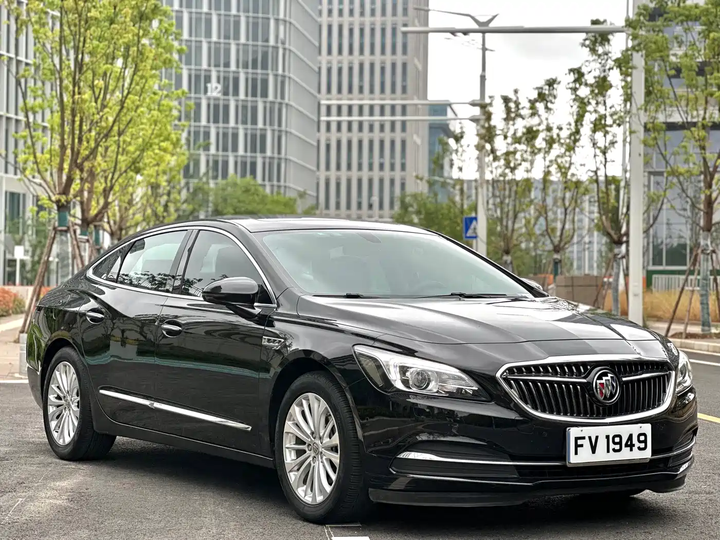 Buick LaCrosse 2016 Facelift 28T Elite фото 3