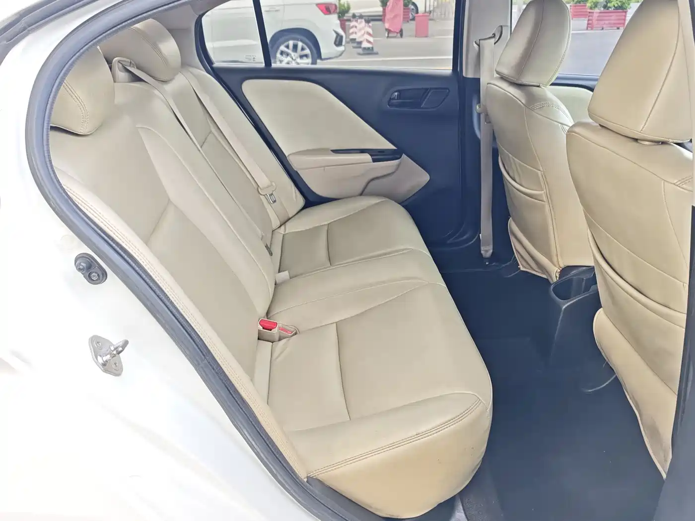 Photo 9 - Honda City