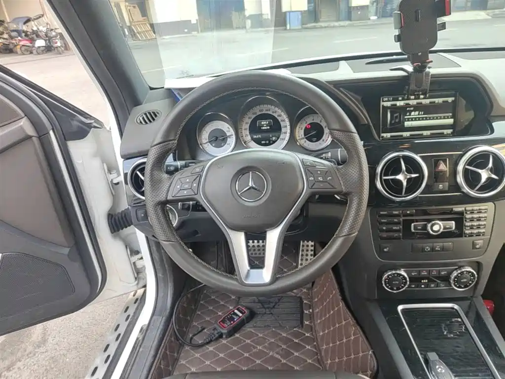 Mercedes-Benz GLK-Class 2013 Facelift GLK 300 4MATIC Luxury фото 11