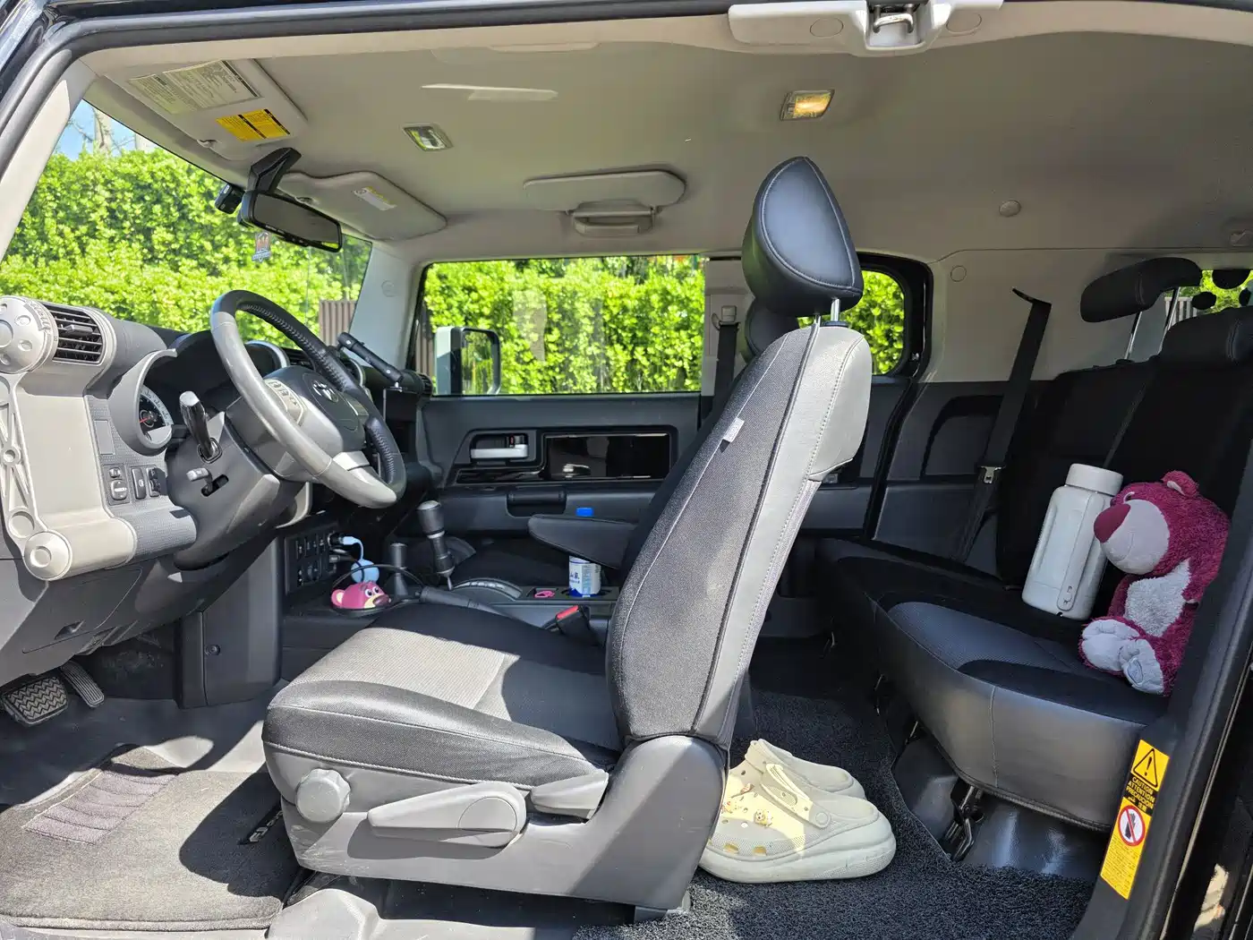 Toyota FJ Cruiser 2011 4.0L фото 5