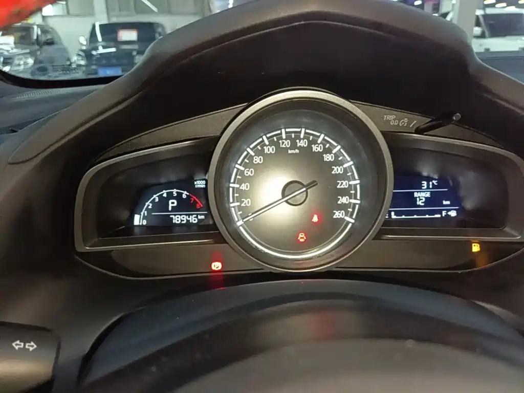 Photo 12 - Mazda CX-4