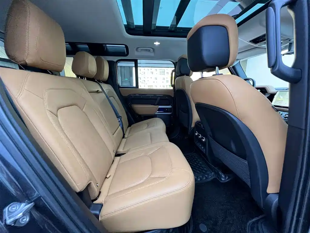 LAND ROVER GUARD