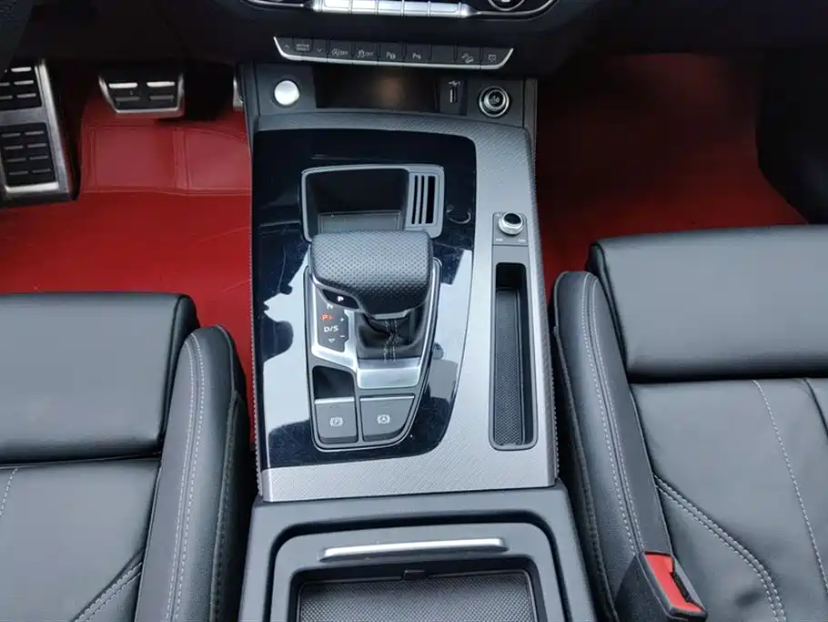 Audi Q5L 2024 Model 45 TFSI Luxury Dynamic фото 16