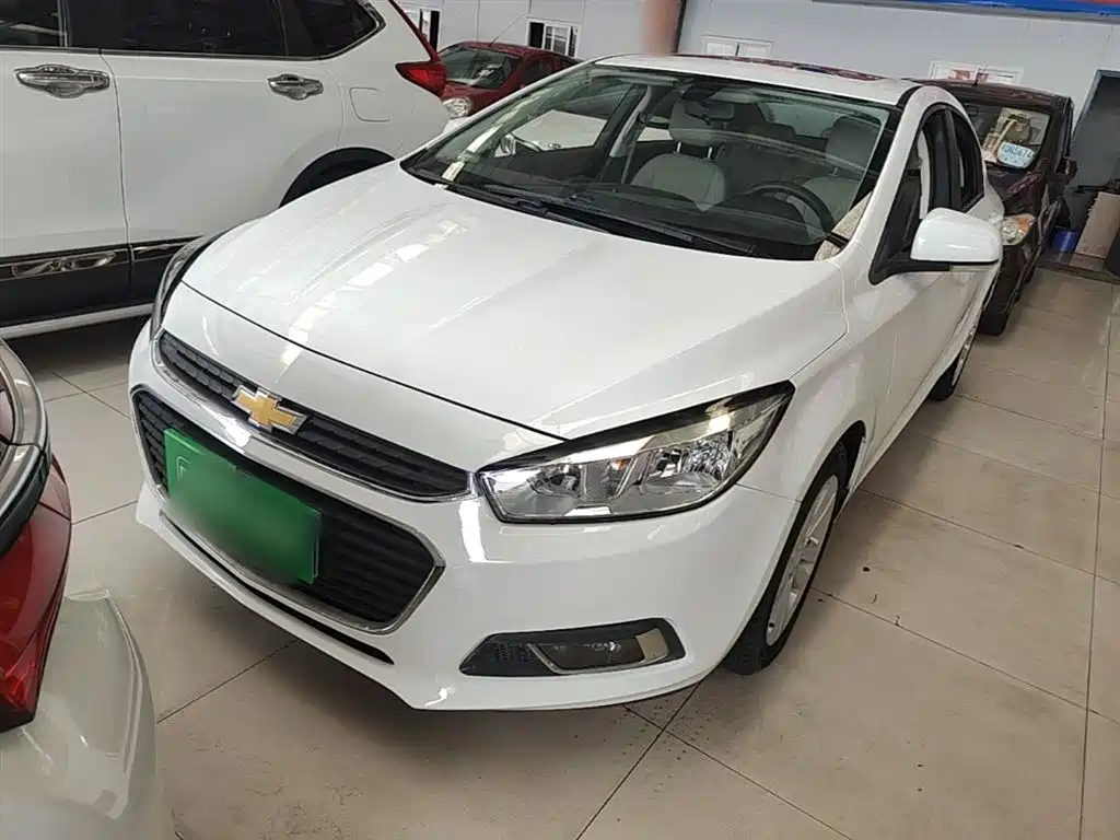Chevrolet Cruze 2015 1.5L Automatic Luxury Edition фото 2