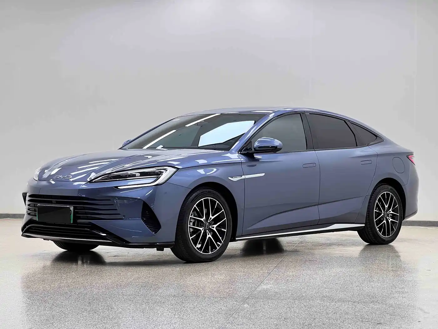 BYD Seal 2023 DM-i 1.5T 121km Premium