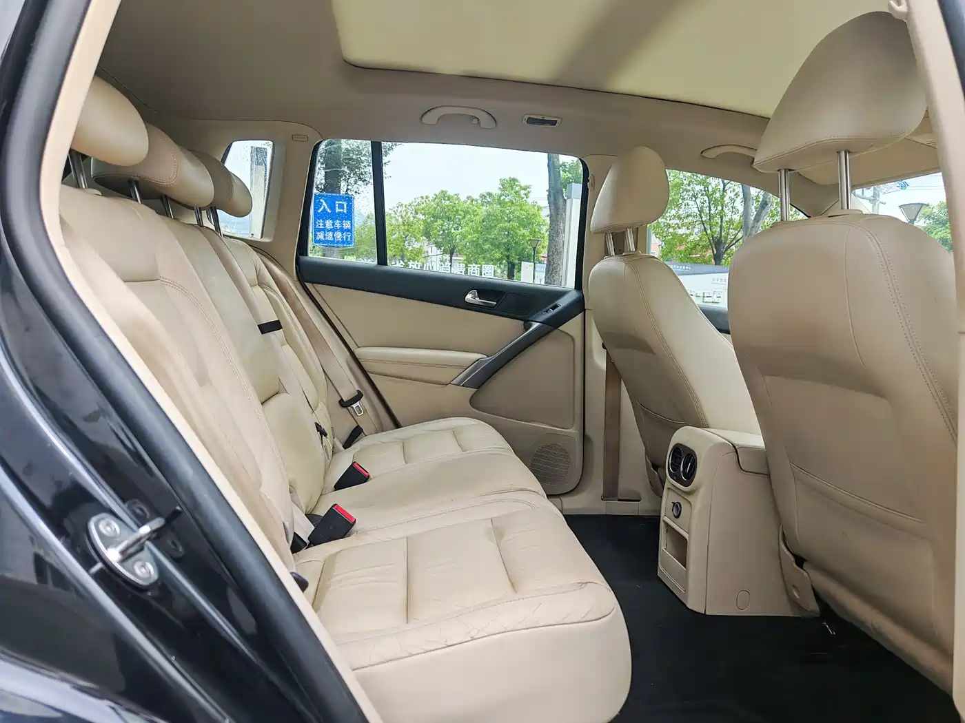 Volkswagen Tiguan 2010 1.8TSI Automatic 4WD Elite фото 14